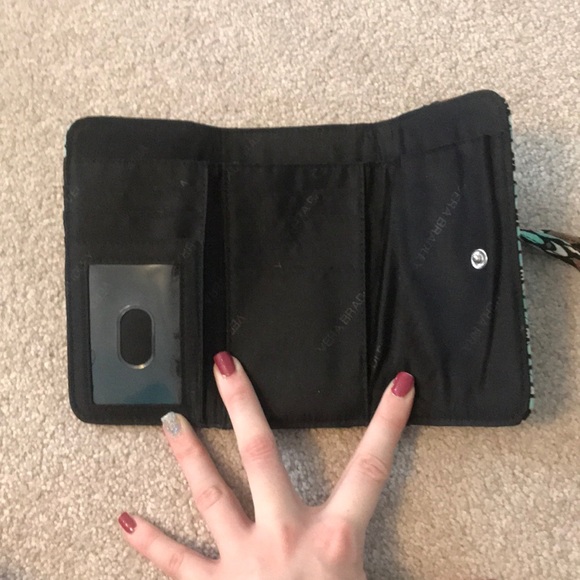 Vera Bradley wristlet - Picture 3 of 4